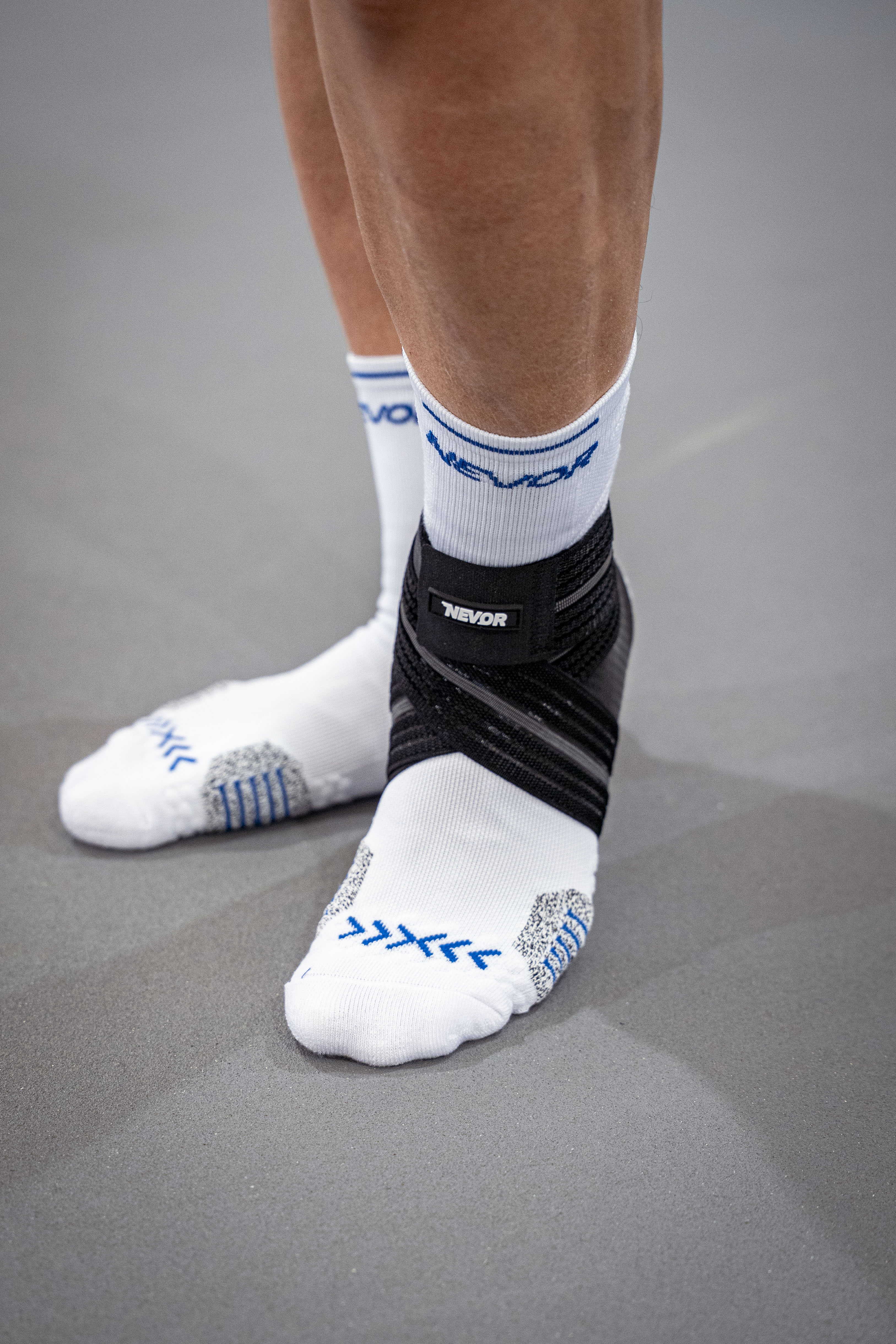 Băng Bảo Vệ Cổ Chân Nevor BCC04 Chống Lật, Siêu Mỏng, Hỗ Trợ Và Bảo Vệ Khi Chơi Thể Thao
